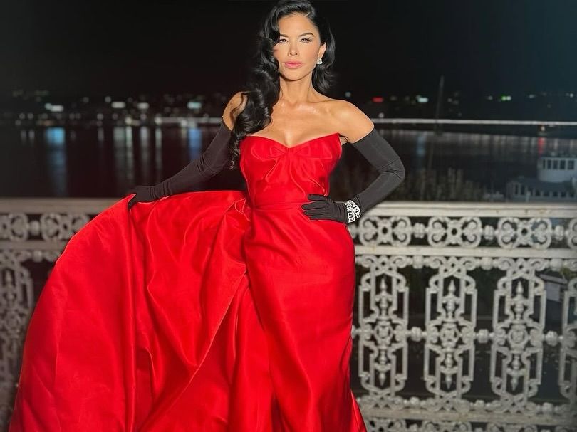 Lauren Sanchez had a 'Pretty Woman' moment at Katy Perry's 40th birthday party in Geneva, Switzerland.