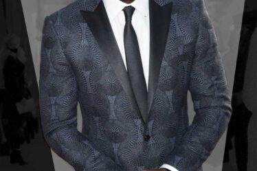 Tailored Peak Lapel Blazers for Trapezoid Frames Idris Elba