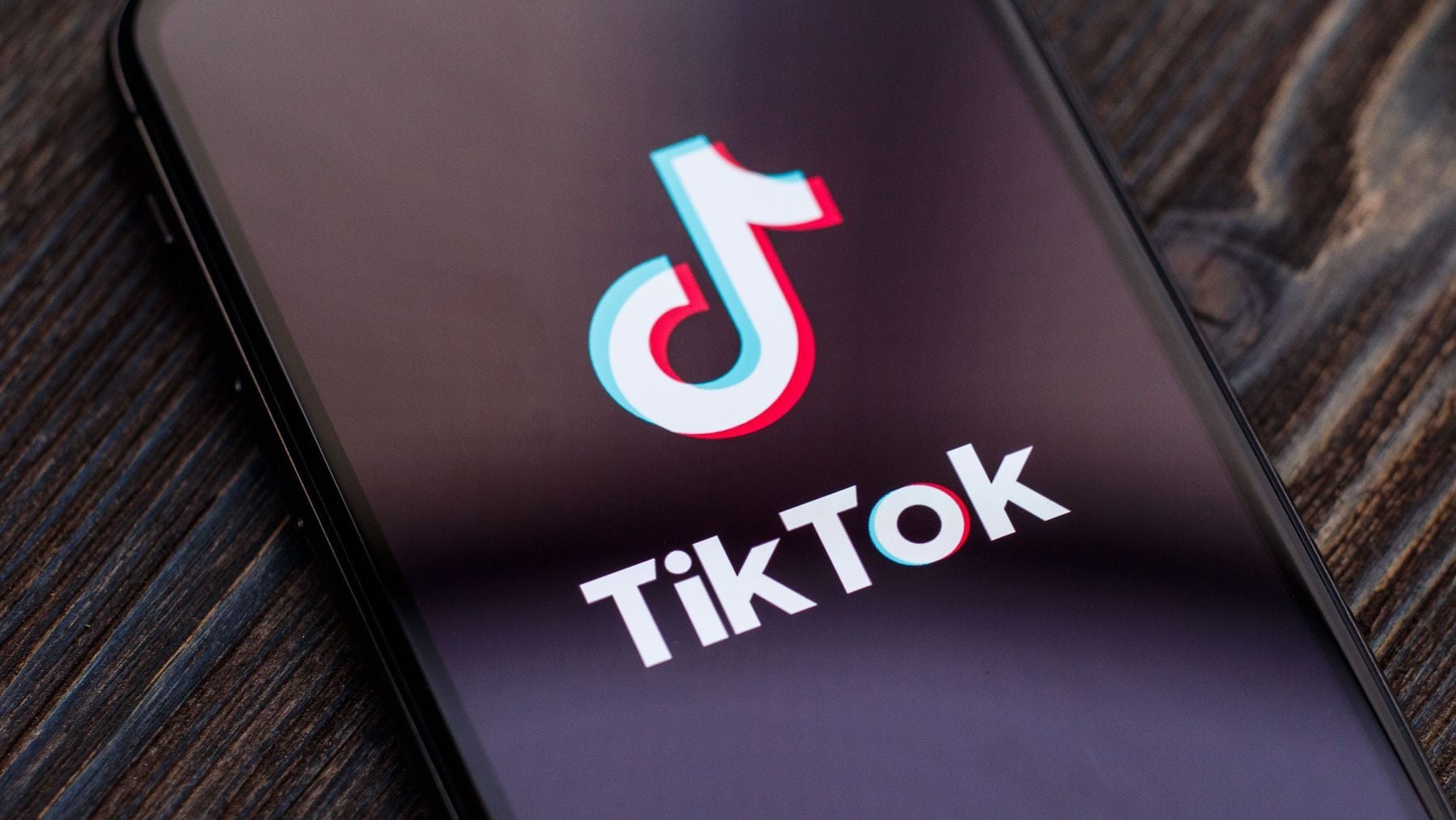 US TikTok Content Creators Warn Followers to Find Them on Instagram, YouTube