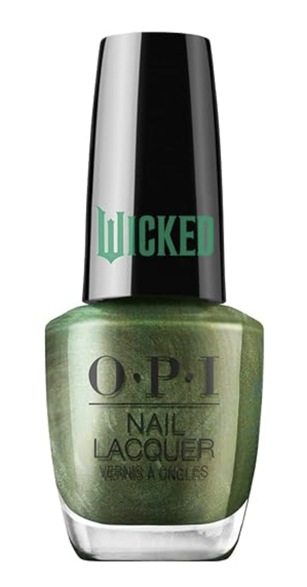 "Wicked Green" Is the Nail Color of the Season - Bangstyle