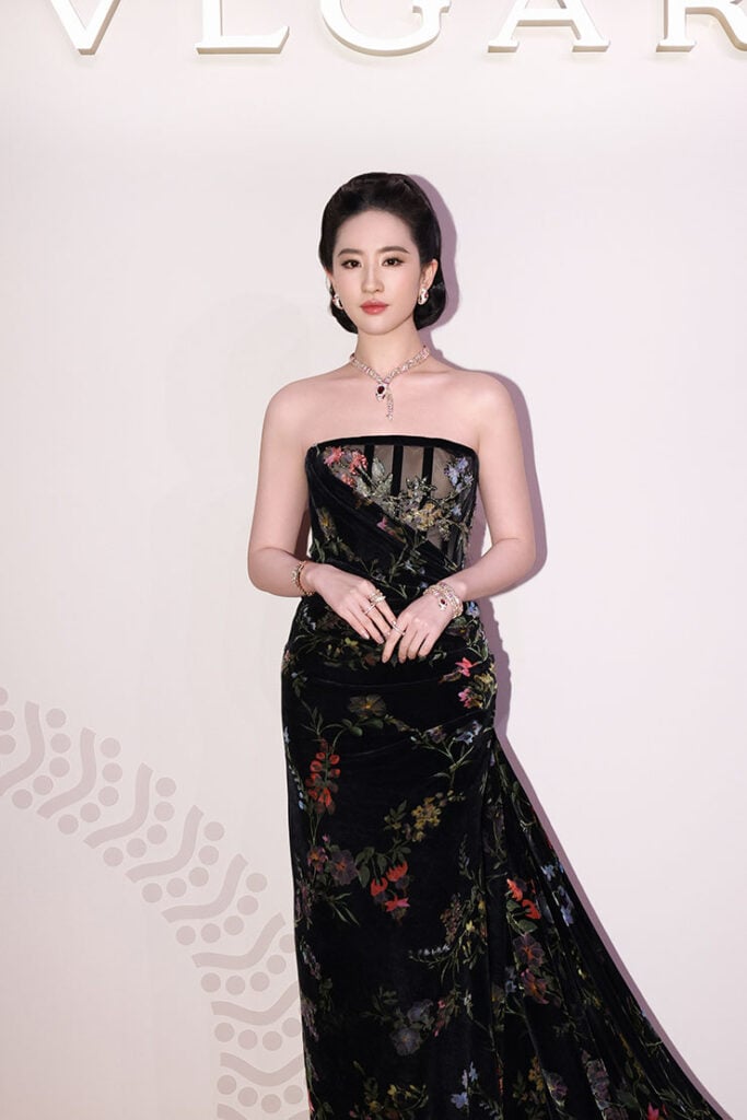 Liu Yifei Wore Elie Saab Haute Couture To The Bvlgari Infinity Serpents Exhibition Opening Ceremony