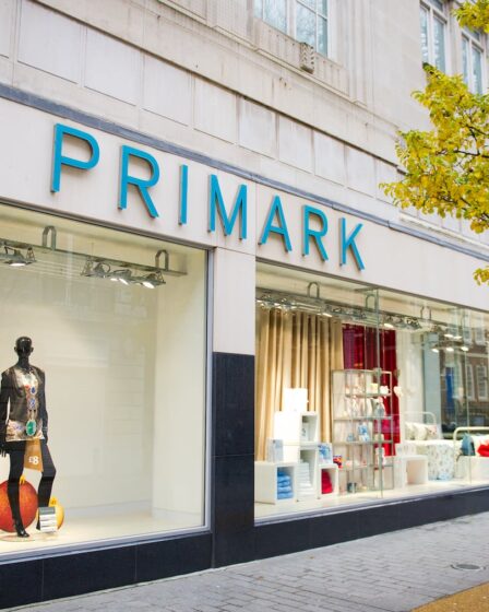 Primark-Owner ABF Cuts Guidance on Tough UK Retail Market