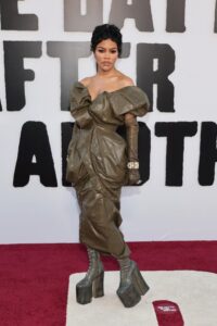 Teyana Taylor Wore Marc Jacobs To The 'One Battle After Another' LA Premiere, Teyana Taylor LA premiere, Teyana Taylor Marc Jacobs, One Battle After Another premiere, Teyana Taylor red carpet, Marc Jacobs Spring 2023,